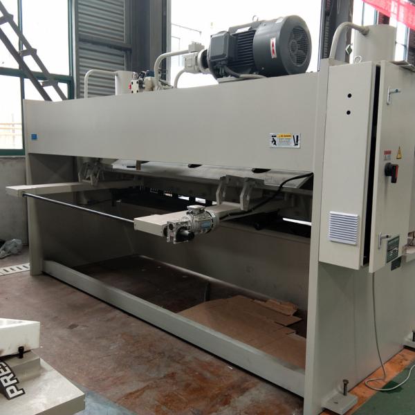 10*3200MM CNC Guillotine Shearing Machine