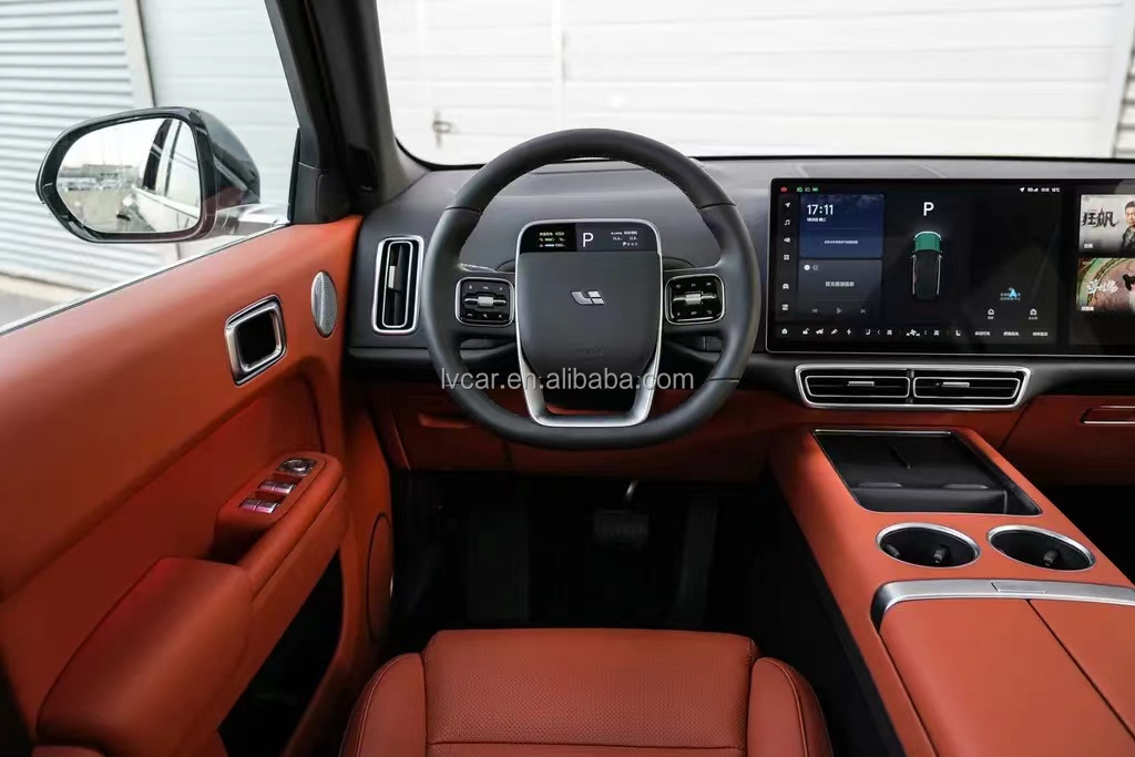 Light Interior Color and Automatic Air Conditioner within LiXiang L7