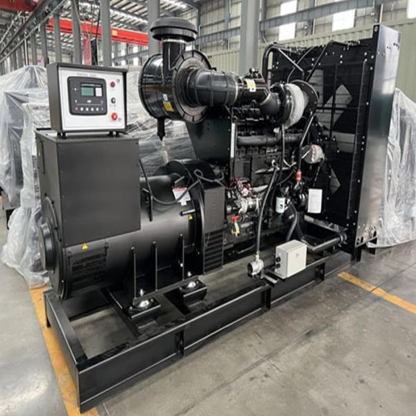 Open Type Cummins Diesel Generator Set Power 600KW Easy Control