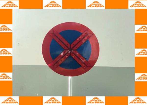 Quality Solar Power Warning LED Arrow Board 2m Height Adjustable for sale