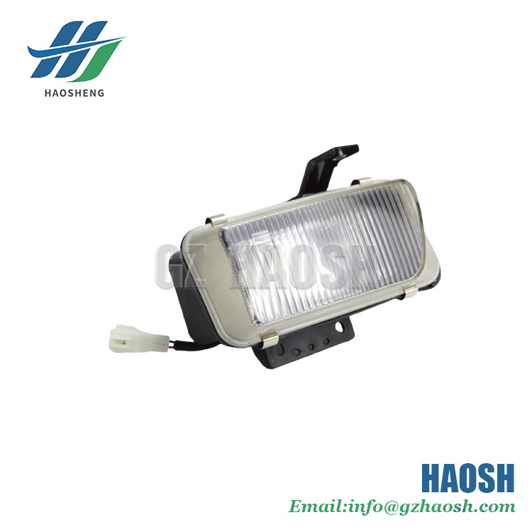 Auto Parts Front Fog Light 8-97378909 897378909 For Isuzu 700P Replacement