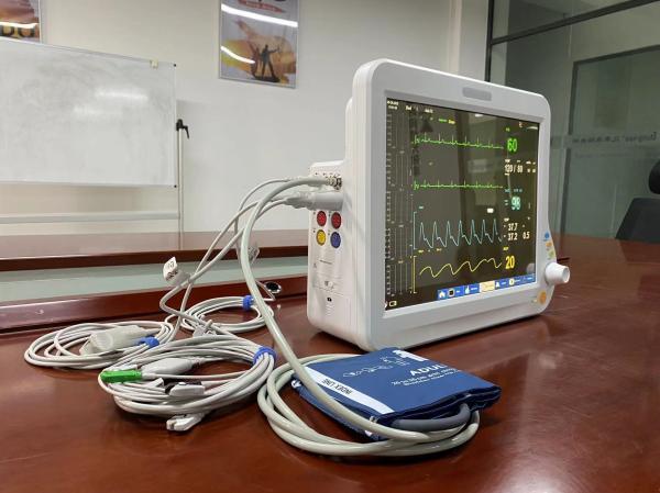 Quality ICU Medical ECG SPO2 And Nibp Monitor Multi Parameter For Hospital for sale
