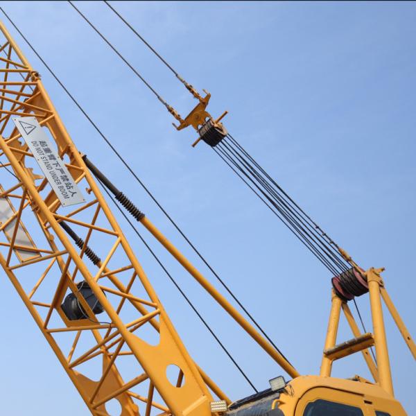 Quality Flexible And Maneuverable 55T Crawler Mobile Cranes  With Good Durability for sale