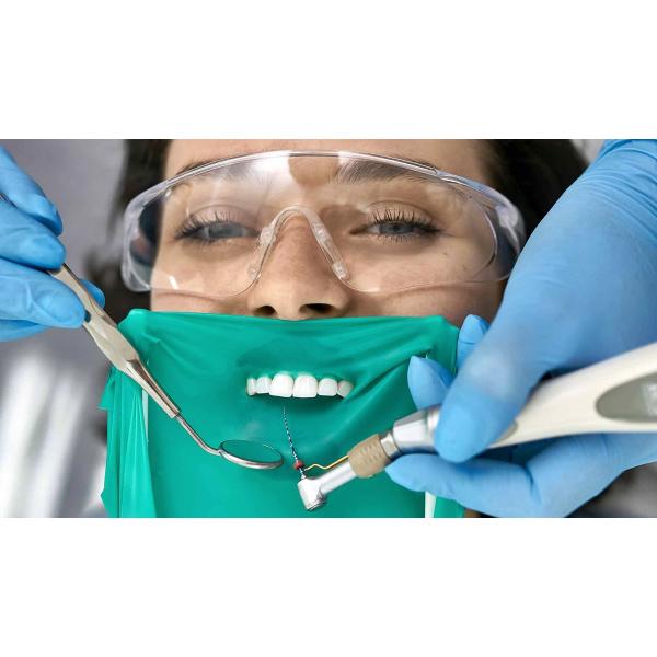 Dental Pure Latex Dam Dental Cheek Retractor Material Rubber Dam Sheets