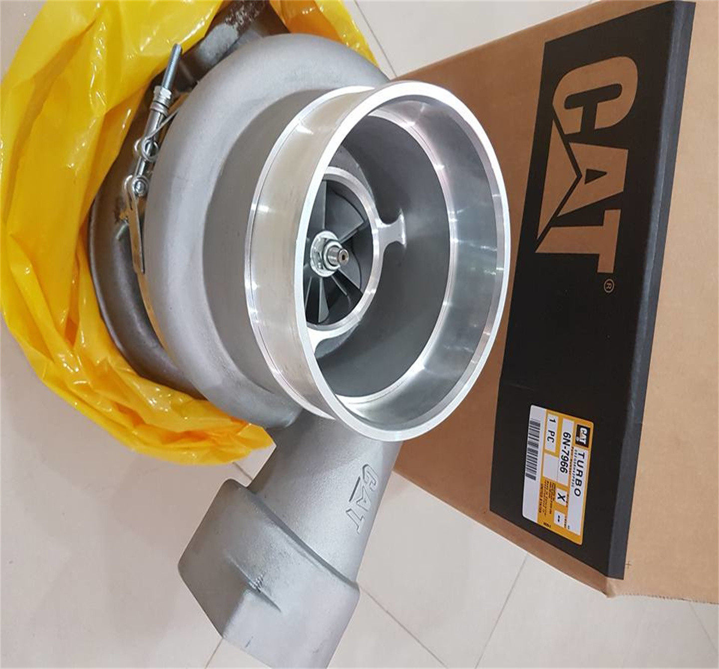 10R1965 Excavator 10R-1965 Turbocharger 1220351 Engine 122-0351 Turbo 2472960 Engine 247-2960