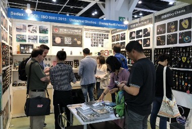 Wholesale Bulk Metal Medals 3D Enamel Souvenir Award Technique Challenge Coin Dancing Zinc Alloy Medal with UV Printing Casting