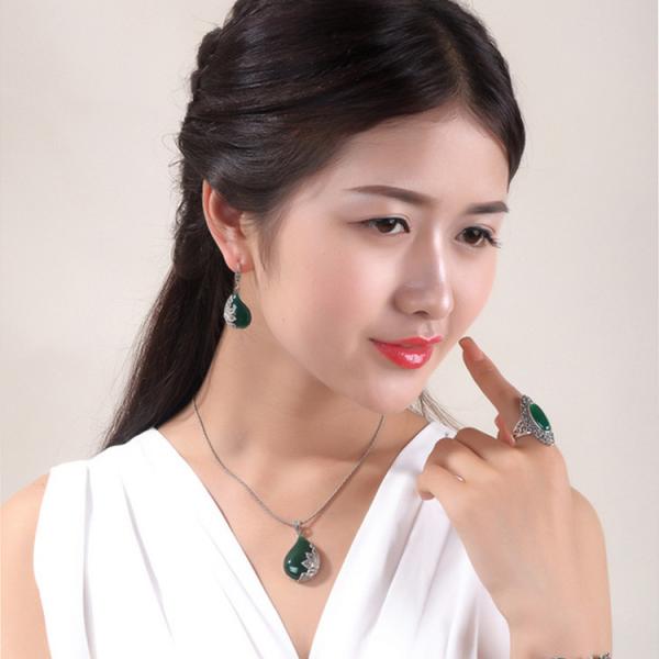 Vintage Jewelry 925 Silver Green Agate Marcasite Drop Pendant Necklace 18 Inches (JA1674GREEN)