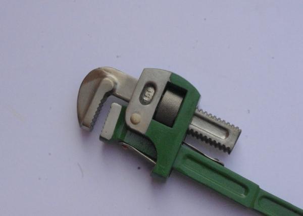 Quality Adjustable Pipe Wrench Non Sparking Safety Tools For Refineries / Petrochemicals for sale