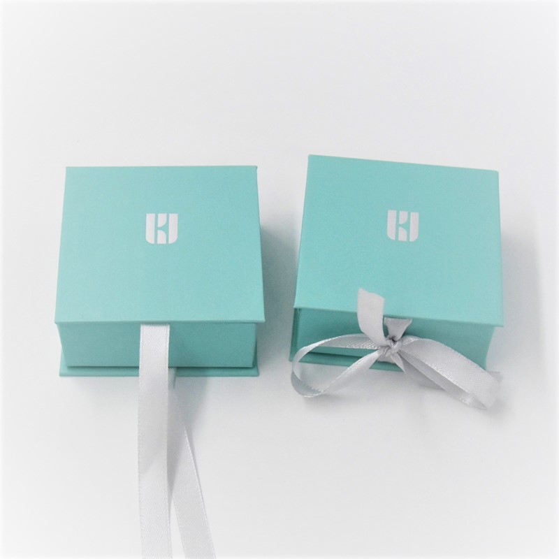 Blue Crepack Cardboard Jewelry Gift Boxes EVA Ring Paper Earrping Pendant Box With Ribbon