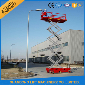 Hydraulic Auto Self Propelled Elevating Work Platforms with LED Battery Condition Indicator