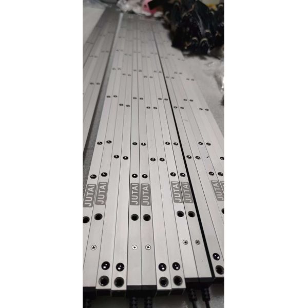 Photoelectric Safety Device for Automated Doors with Blanking Mode Function