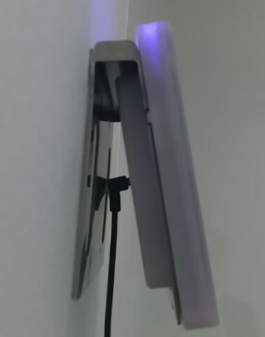 glass wall bracket.png