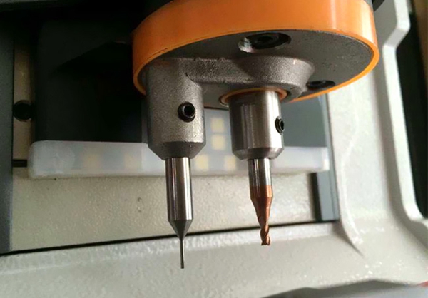Xhorse iKeycutter CONDOR XC-MINI Master Series Automatic Key Cutting Machine Update Online