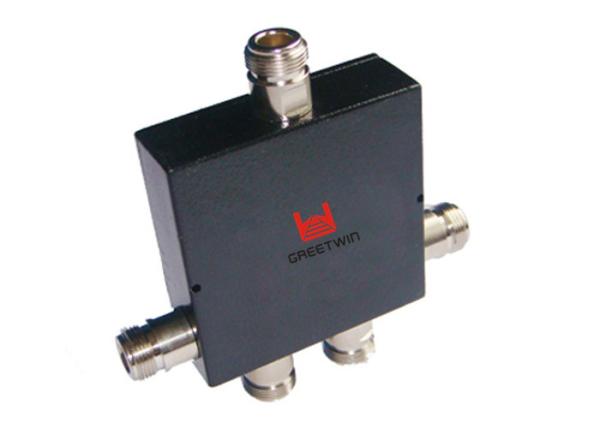 Quality Tri Band Repeater Mobile GSM DCS Repeater WCDMA with 4 Ways Splitter for sale