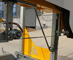 Timber Log Cutting Band Saw Mill Machine With Trailer Portable Horizontal