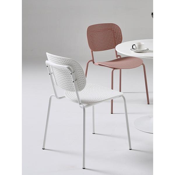Recycled Metal Leg Dining Chair Pp Backrest Stackable Restaurant Chairs