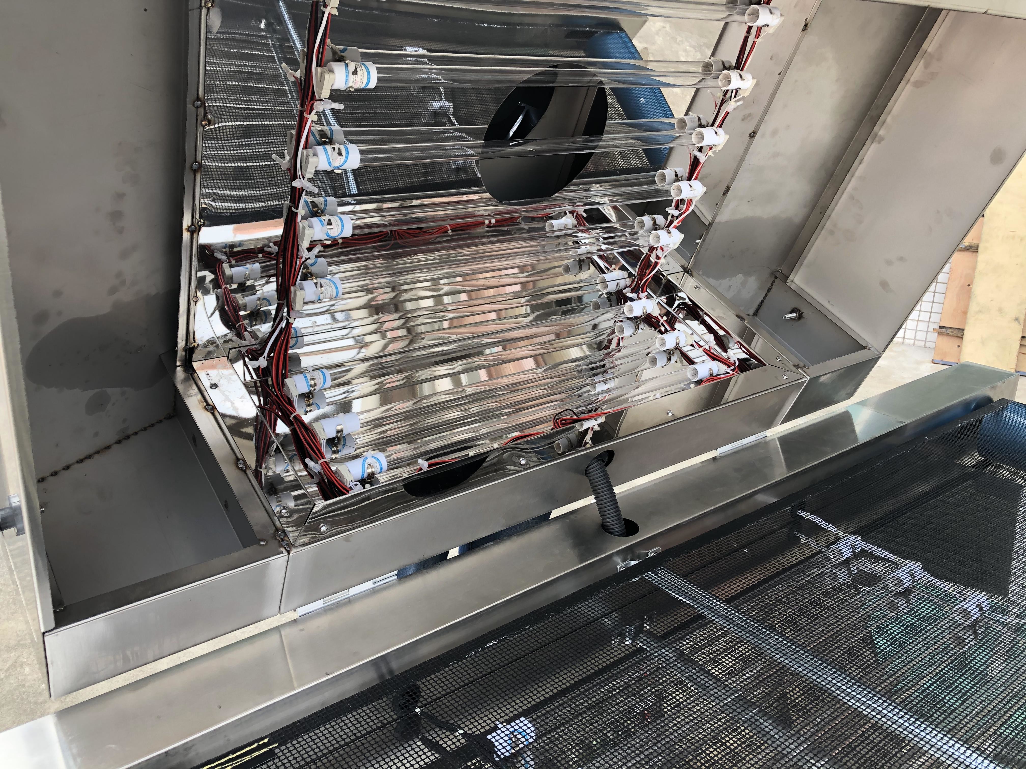 2m 4m Working Length Disinfection Machine Tunnel Type UV Sterilizer