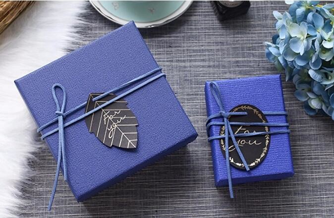 Custom design gradient color luxury paper packaging gift box with lid,Paper Flower Box Florist Bouquet Box Packaging Ros