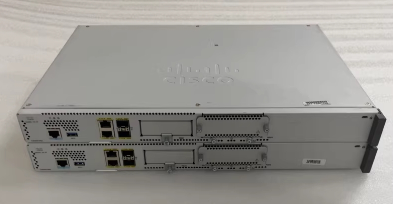 8200 Series C8200L-1N-4T Ethernet Router 1-NIM Slot 4x1G WAN Ports 1000mbps Max LAN Data Rate VPN Firewall Function in Stock