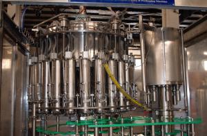 China 2 In 1 Counter Pressure Beverage Can Filling Machine wholesale