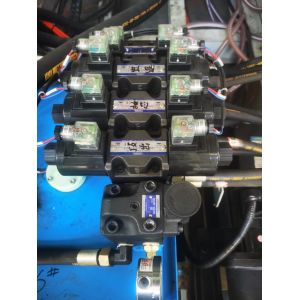 Child Chair 120l ABS Blow Molding Machine Robot Accumulator