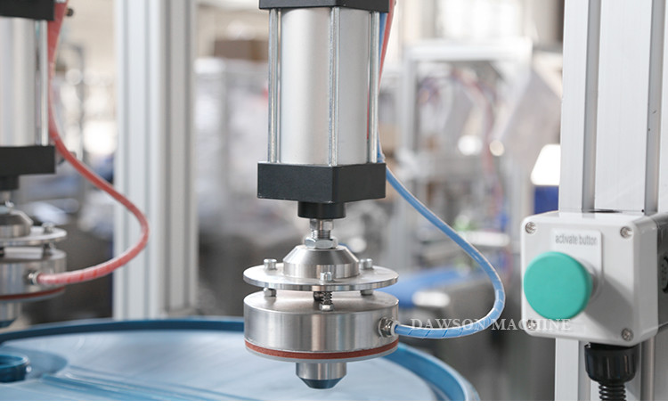 Automatic Empty Bottles 200L Jerrycan Air Leak Test Machines Plastic Bottle Leak Test Machine
