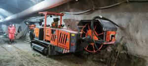 Hydraulic Drive 7.5Kw Jumbo Rock Drill Machine High Impact Frequency 0.8 - 2m/Min Speed