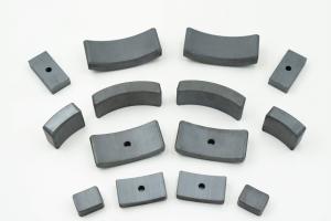 China Circular Permanent Magnet Ferrite Fired At High Temperature For 13 Hours For Fan Motor W1125A wholesale