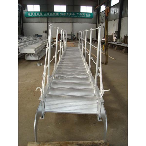 Anti-corrosive Marine Draft Ladder , Boat Boarding Ladders Surface Oxidated