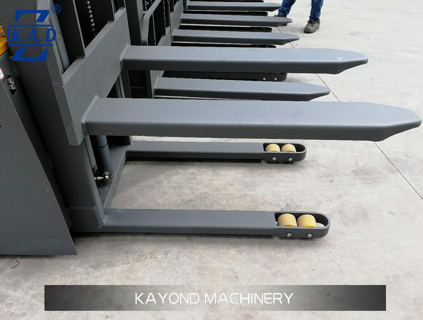 1.5t 3500mm Dual-Mast Full Electric Walkie Stacker with Curtis Controller for Efficient Inventory Management