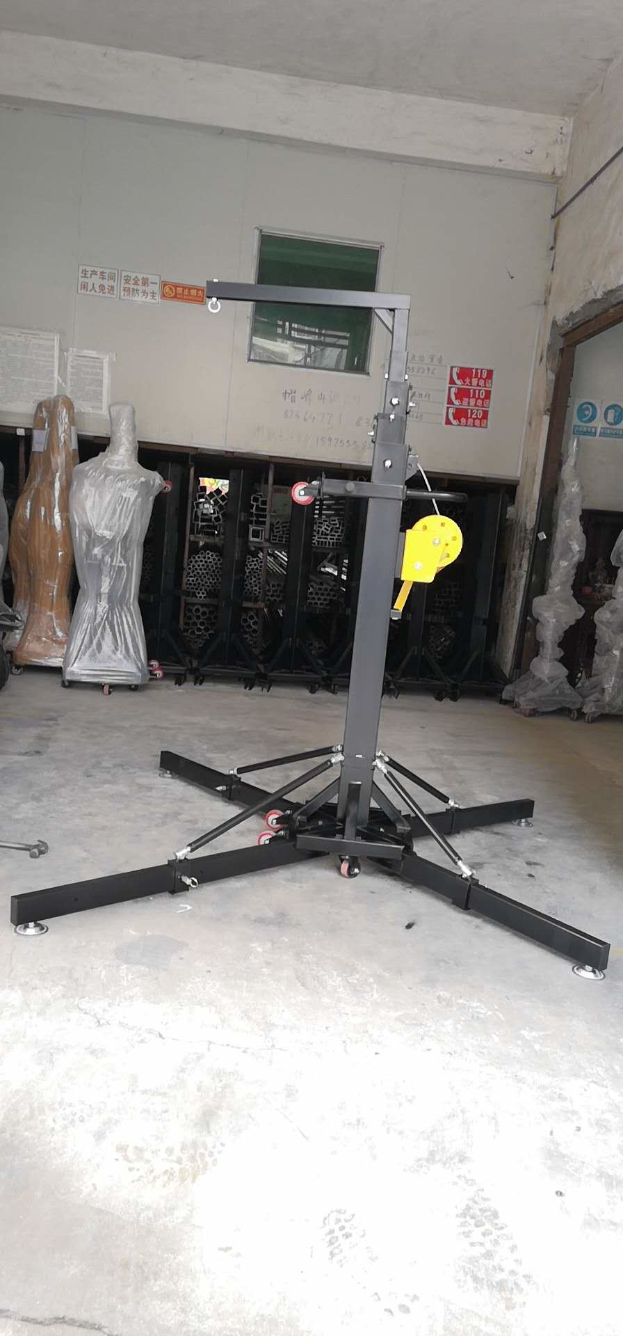 Heavy Duty DJ Folding Line Array Truss Speaker Crank Up Stand