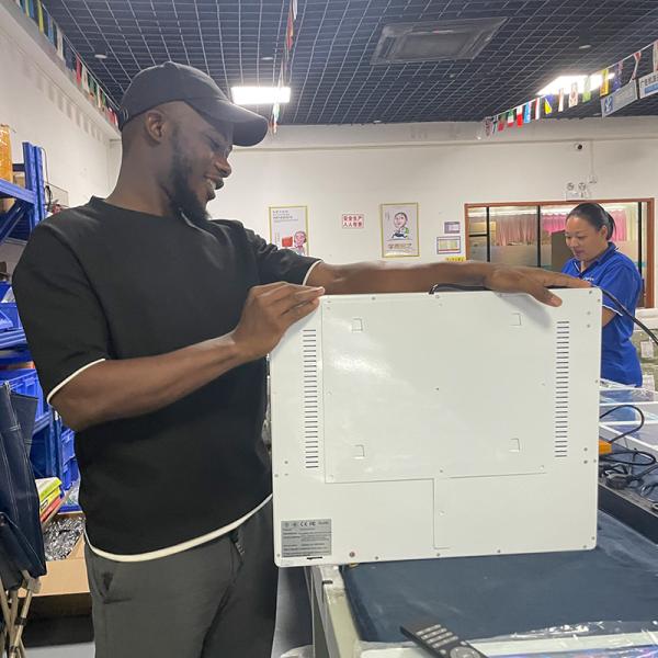 Small Indoor Elevator LCD Display Screen Android WiFi HD Full Color Digital Signage