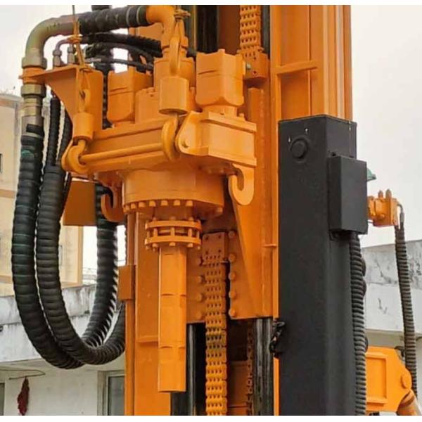 DTH Pneumatic Bore Hole Drilling Rig With Crawler Chassis Multifunctional