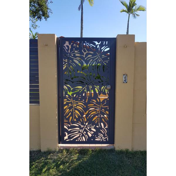 Customized Aluminium Fences And Gates Swing Rustproof Features