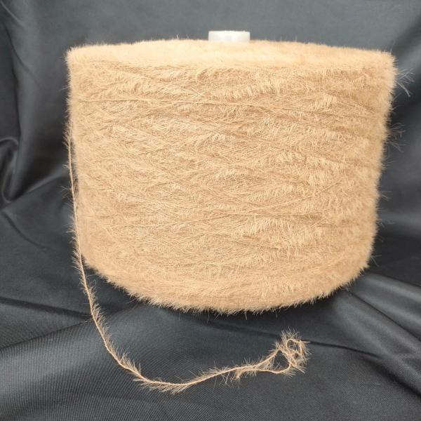 1.3cm NM 12/13 Polyester / Nylon Feather Yarn Imitated Mink Yarn Customized Color