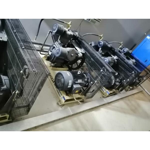 ISO 4 Cavity PET Blow Moulding Machine With Advanced PLC