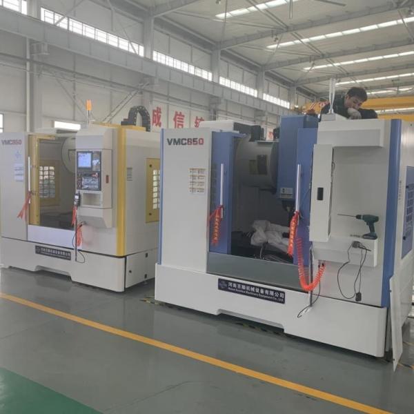 VMC1580 3Axis High Precision Cnc Milling Machines Vertical Machining Center