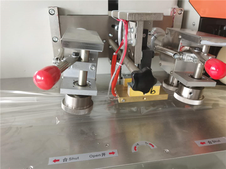 Durable Cheap Heat seal film Automatic pack multifunction Wrapping Machine long pipe packing machine