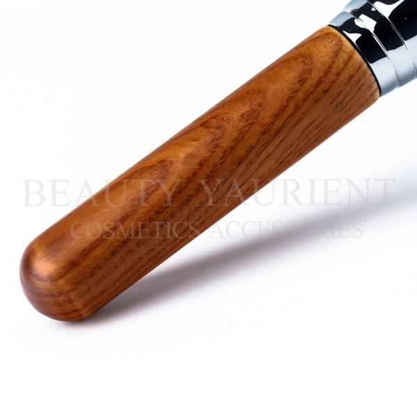 Metal Ferrule Fluffy Powder Makeup Brush Original FSC Wooden Handle