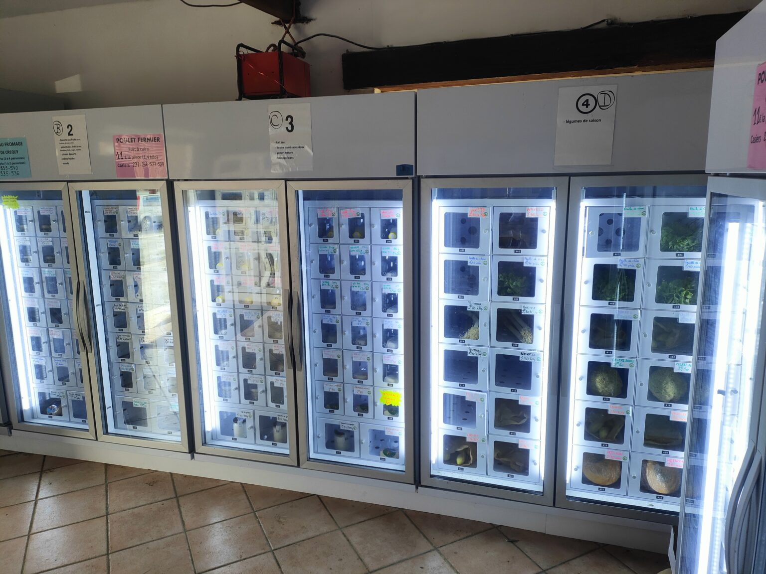 Customizable Lockers Smart Cooling Freezing Systems for Fresh Frozen Farm Products Vending Machine