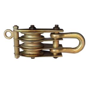 China Round Eye Type 3T Three Wheels Wire Rope Pulley Blocks Made of Steel wholesale