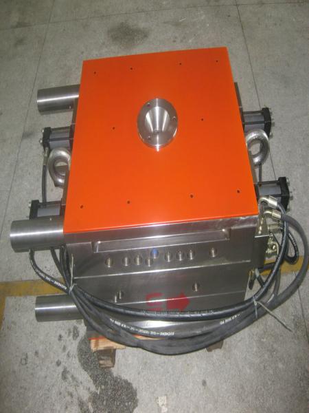 Quality Multi Cavity Hot Runner Injection Molding DME , Plastic Injection Moulded Components for sale