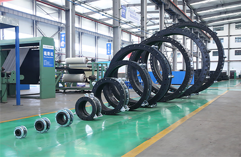 Single Sphere Flexible Rubber Joint -30°C To 150°C Threaded Connection Test Pressure 1.5 Times Of Working Pressure