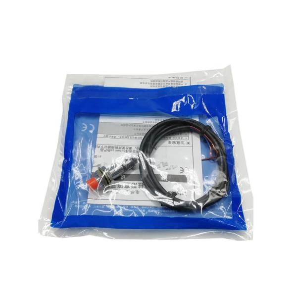 Quality Cylindrical Type Automotive Auto Parts 2 Wire Type Sensor 24VDC Voltage for sale