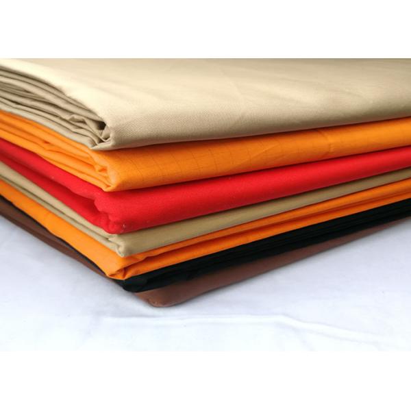 T / C 65/35 Soil Release Fabric Stain Resistant Fabric For Garment