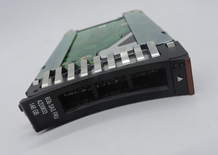New Condition IBM Hard Disk 146G 10K3 2.5" Size 42D0633 42D0632
