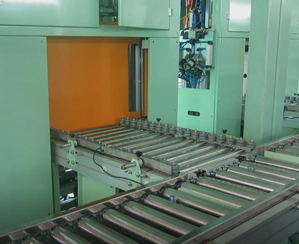 Quality Fully Automatic Vacuum Chamber Helium Leak Testing Equipment for Automotive Air - conditioning Components for sale