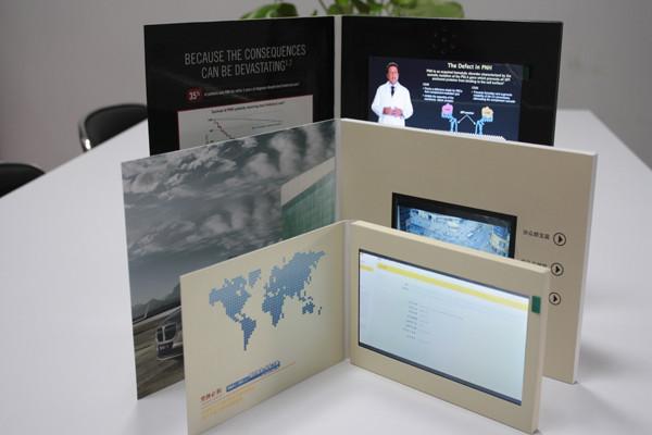 Quality Rechargeable Lcd Video Business Cards Full Color With LCD Sound Modules for sale