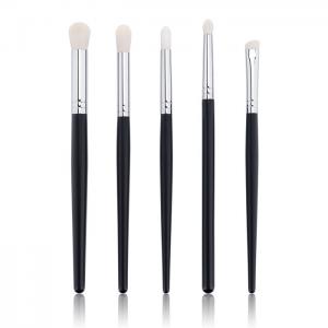 China Matte Black Wooden Handle Eyeshadow Makeup Brush Set  150-180mm on sale