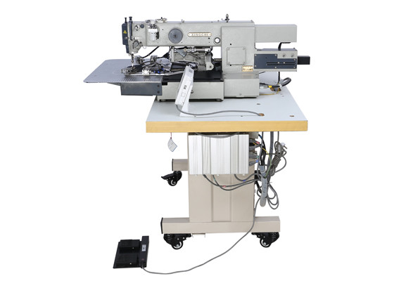 Computerized Lockstitch Sewing Machine DP X 17 # 18 Needle 1200 * 1060 * 1170mm Size